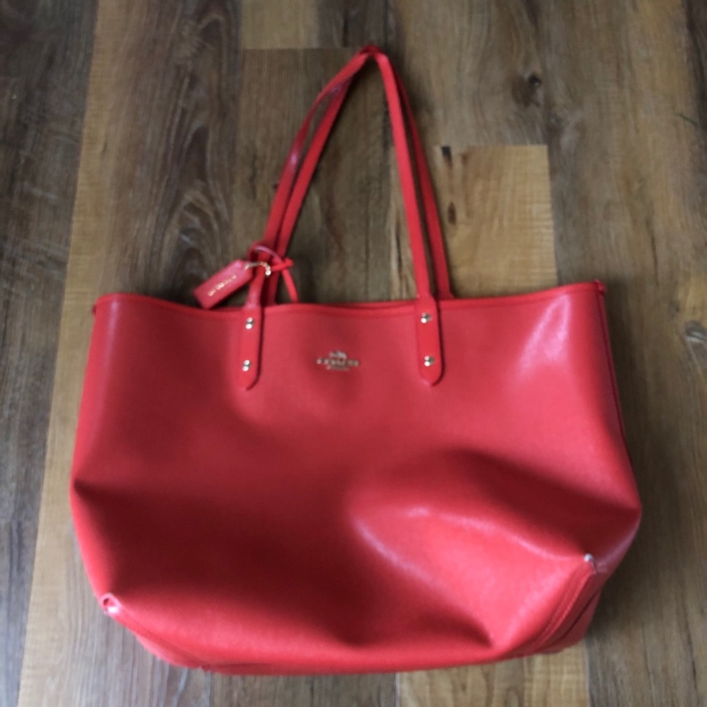 Coach Large Crossgrain Tote Bag Coral/Red